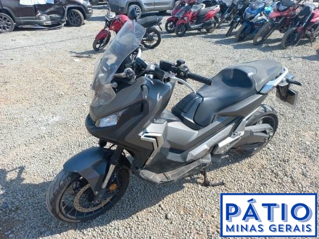 X-ADV 750 DCT